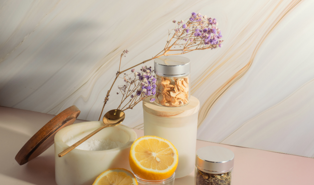 Rotina de skincare com produtos orgânicos